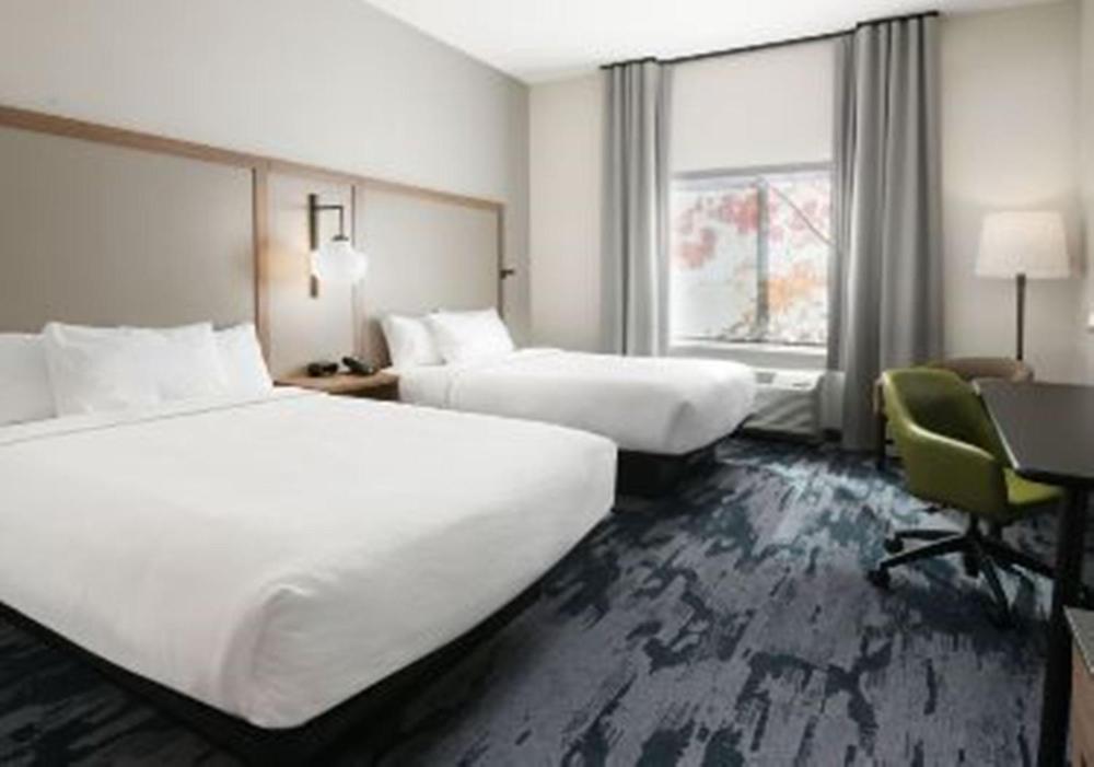 Queen Room with Two Queen Beds interior
